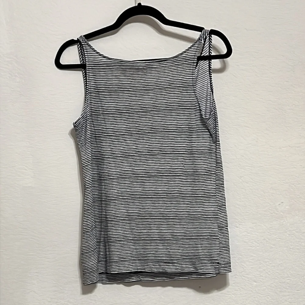 Tory Burch sleeveless shirt size XSmall